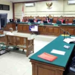 JPU Sumenep membacakan surat dakwaan terhadap terdakwa Arie "Bilowo" Her Sofiawanudin, dalam kasus korupsi Bantuan Simulasi Perumahan Swadaya (BSPS) di Sumenep, Madura, dari anggaran Komisi V DPR RI, di ruang Cakra Pengadilan Tipikor PN Surabaya, pada Senin (27/7/2026). Din