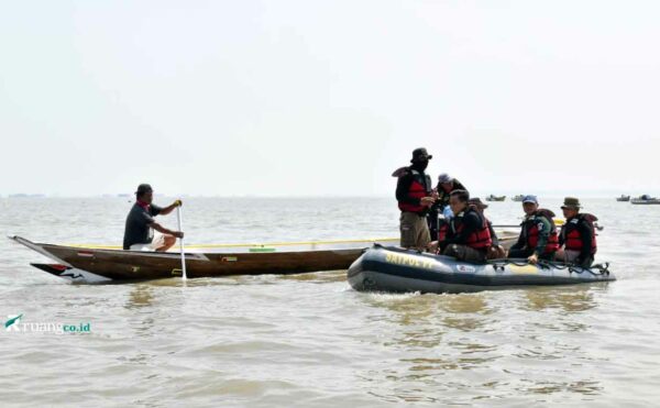 Satpol PP dan DKPP patroli laut