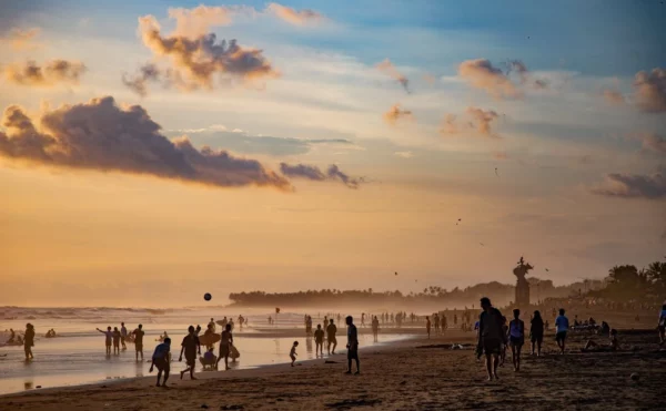 Pantai Kuta, Bali