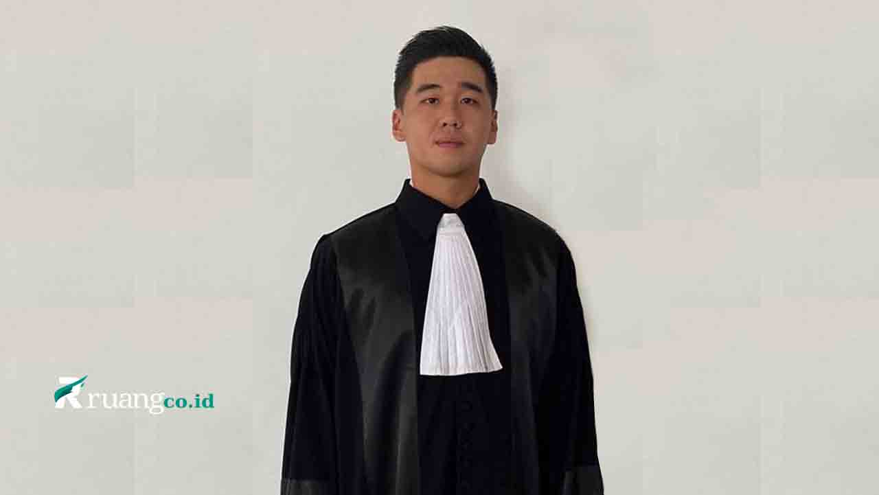 Kuasa Hukum P3SRS, Billy Handiwiyanto