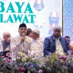 Surabaya Bersholawat bersama Habib Syech