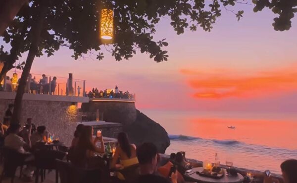 Sunset Rock Bar Bali