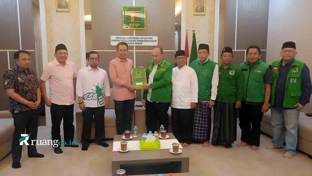 PPP Serahkan Surat Tugas Pada Gus Fawait