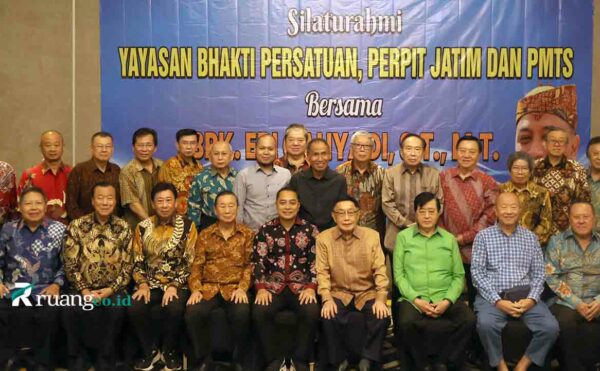 1 Keluarga 1 Sarjana Pengusaha Surabaya Jadi Orang Tua Asuh