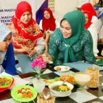 Dosen Unusa Rayakan HUT RI ke-79, Dari Lomba Pijat Tuina Hingga Memasak Menu Sehat Untuk Bayi dan Balita