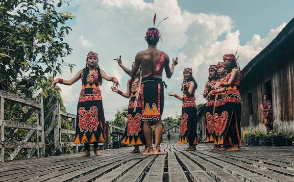 Kesenian tradisional Kalimantan