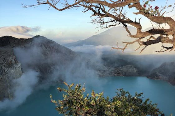 Pesona Kawah Ijen