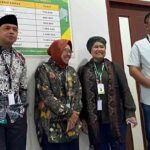 Dua Paslon Gubernur Jatim Melakukan Tes Kesehatan Bersama