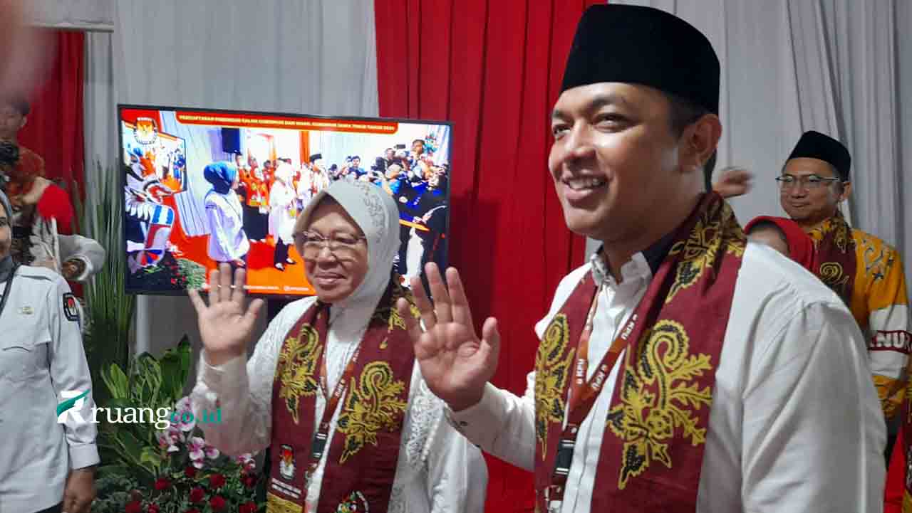 Tri Rismaharini dan KH Syahrul Azhar Asumta resmi daftarkan diri jadi Cagub dan Cawagub Jatim 2024