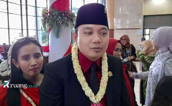 Fuad Bernadi Siap Bantu Tri Rismaharini di Pilgub Jatim