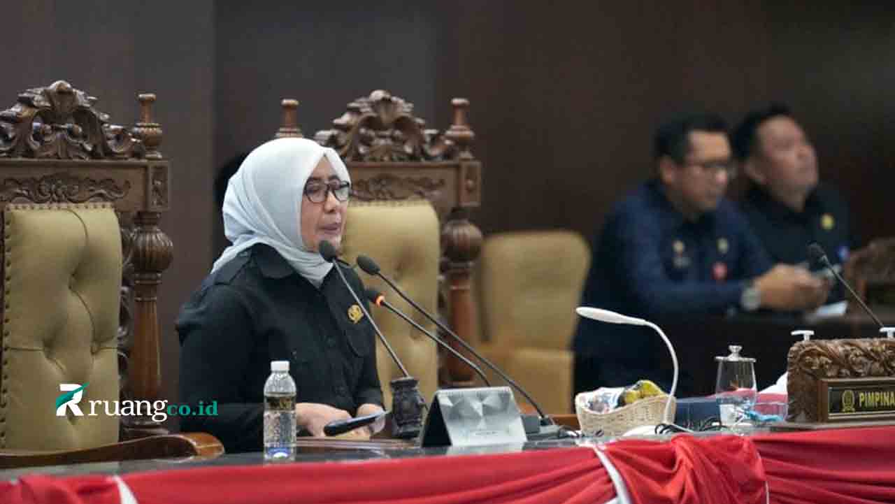 Rapat Paripurna Perdana DPRD Jatim Bahas Tatib