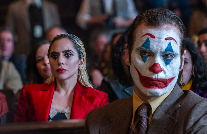 Joaquin dan Gaga dalam salah satu adegan film Joker: Folie à Deux