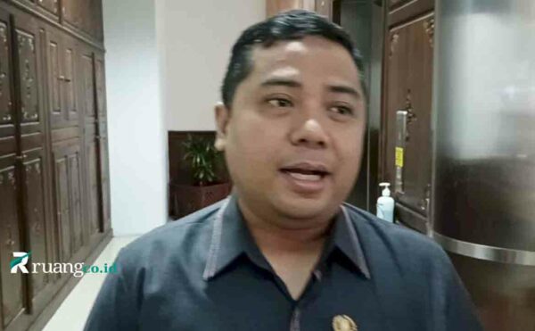 DPRD Jatim Terapkan Piket Harian