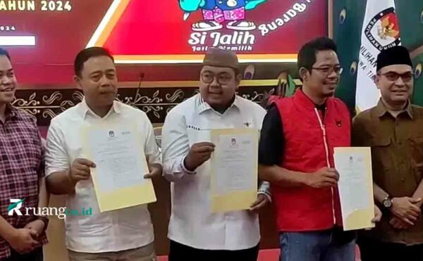 KPU Jatim Tetapkan Tiga Paslon Cagub-Cawagub Pilkada 2024