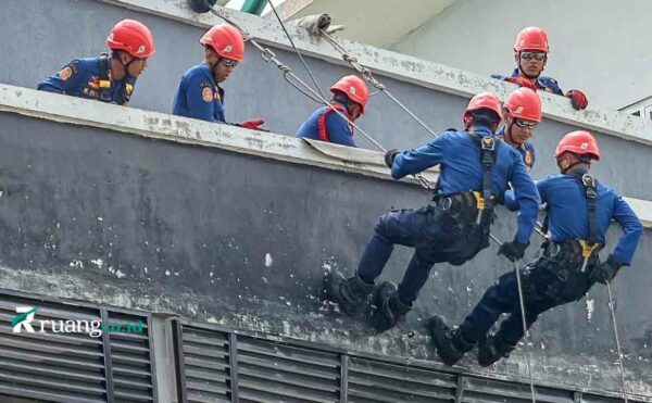 Dinas Pemadam Kebakaran dan Penyelamatan Surabaya