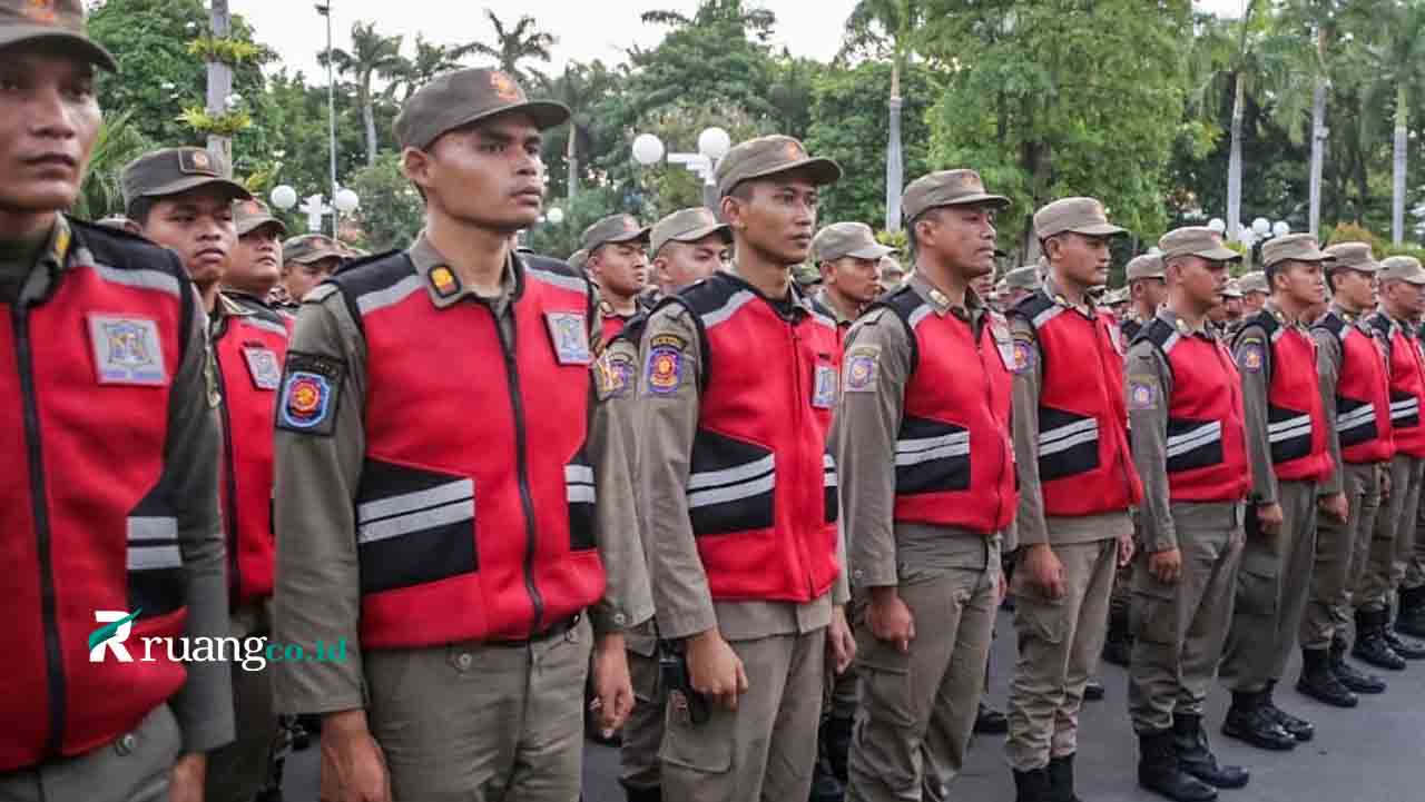 Jaga Ketertiban Masyarakat Saat Malam Hari, Anggota Satpol PP Surabaya Alami Insiden Kekerasan