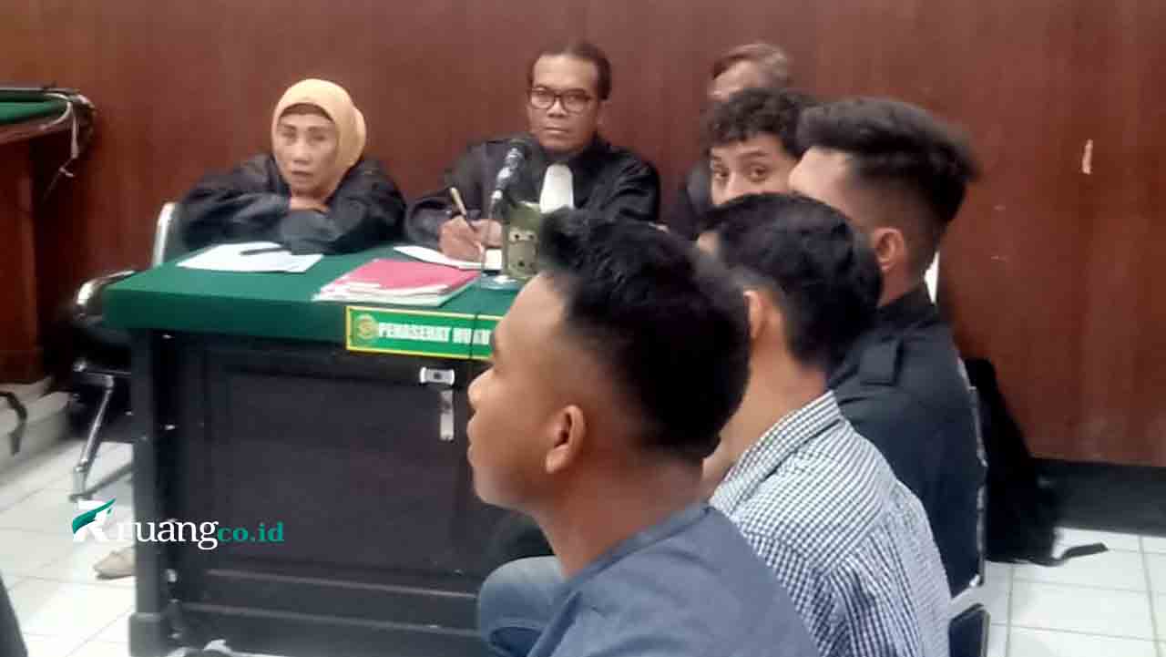 Oknum Supporter Ricuh di Suramadu Jalani Persidangan