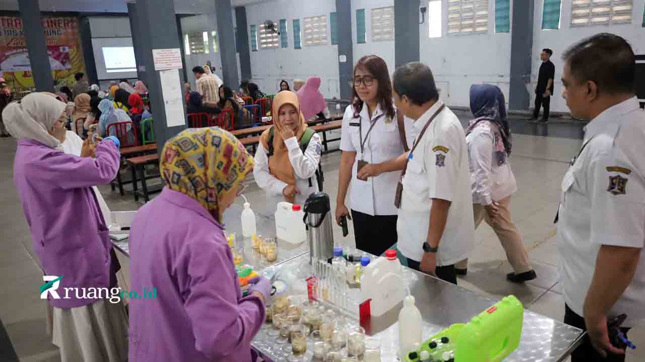 Pemkot Surabaya dan BPOM Surabaya uji sampling bahan makanan