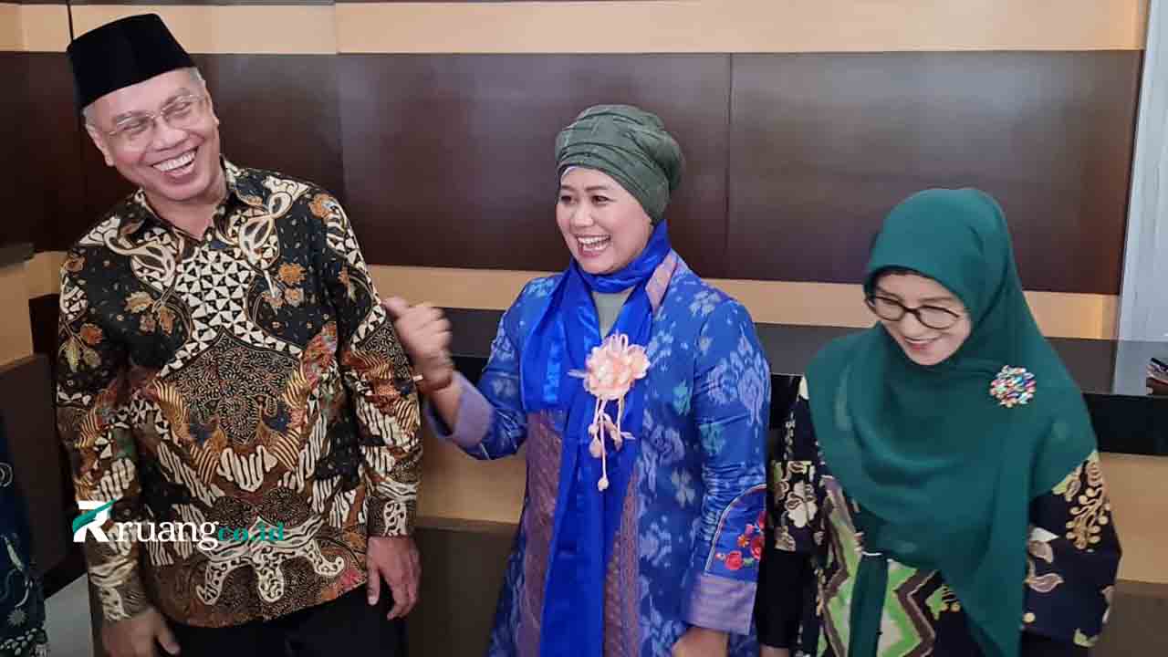 Luluk Nur Hamidah sampbangi PW Muhammadiyah Jawa Timur