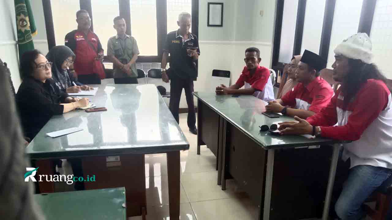 Demo LiRA PTUN Surabaya Sengketa lahan Tenggilis Mejoyo