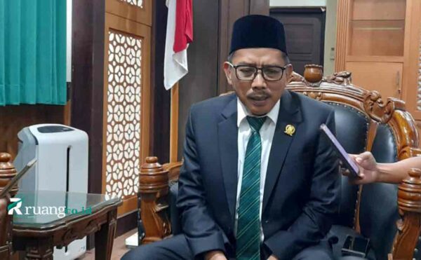 Musyafak Rouf Ketua DPRD Jatim