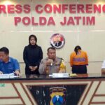 Polda Jatim konferensi pers Baby sister berikan Obat penggemuk