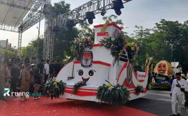 Puncak Kirab Maskot Pilkada 2024