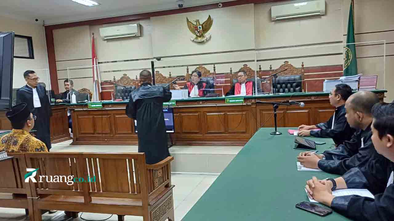 sidang perdana Ahmad Muhdlor Kasus Korupsi Sidoarjo