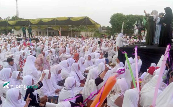 Khofifah Indar Parawansa Pilkada Jatim 2024