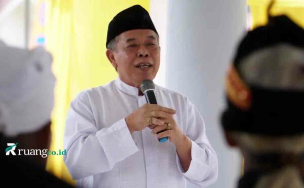 Kusnadi Mantan Ketua DPRD Jawa Timur