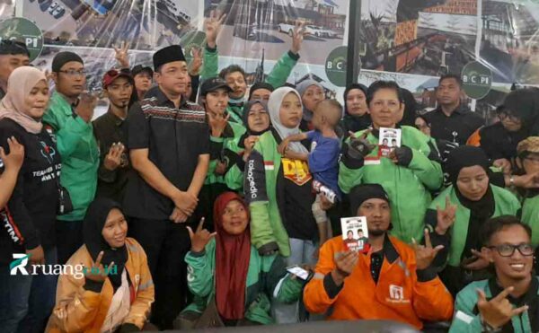 Komunitas ojol Jawa Timur Risma Gus Hans