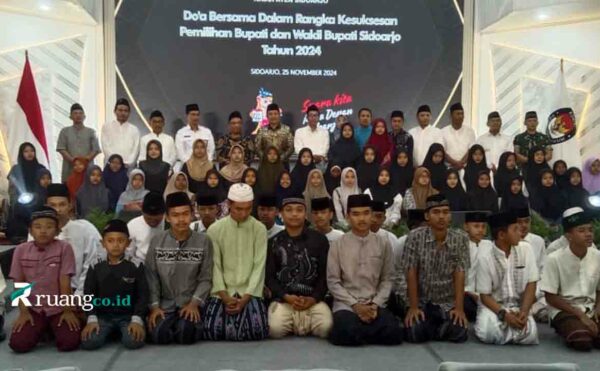 Doa bersama KPU Sidoarjo