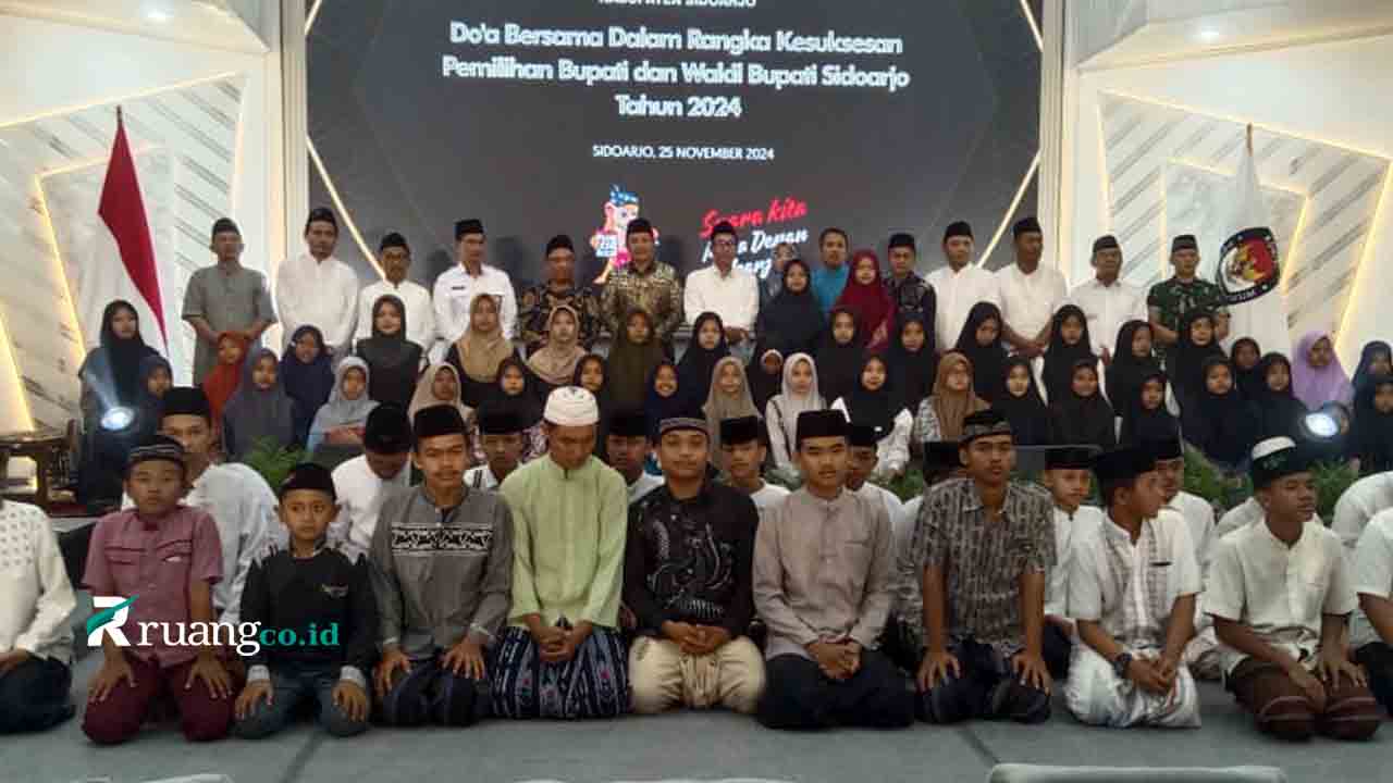 Doa bersama KPU Sidoarjo