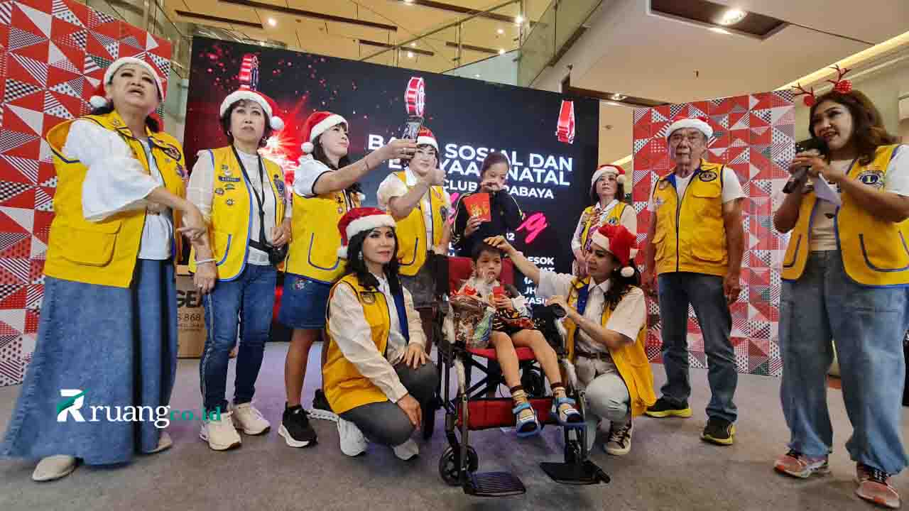 Lions Club Surabaya Shining perayaan Natal Surabaya