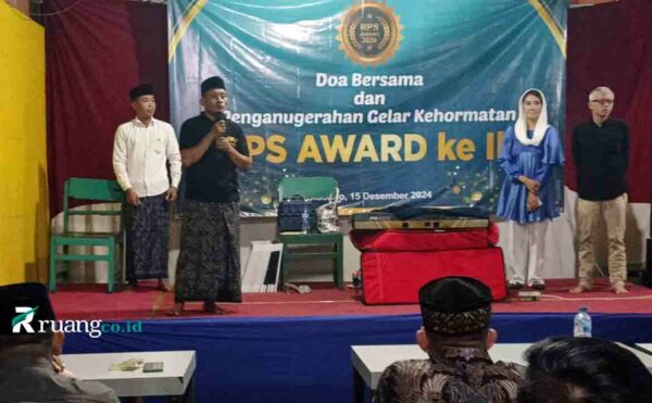 RPS Award 2024 Subandi Tokoh Politik Terinspiratif