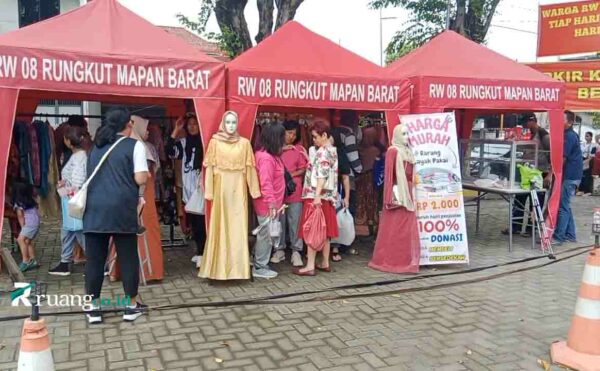 Hari Ibu di Rungkut Mapan Barat Surabaya 