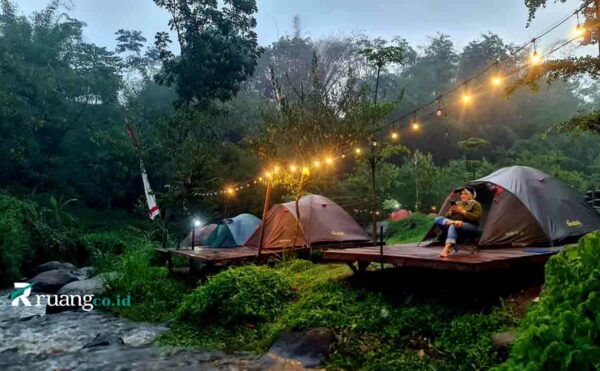 glamping dan outbound di Trawas Mojokerto