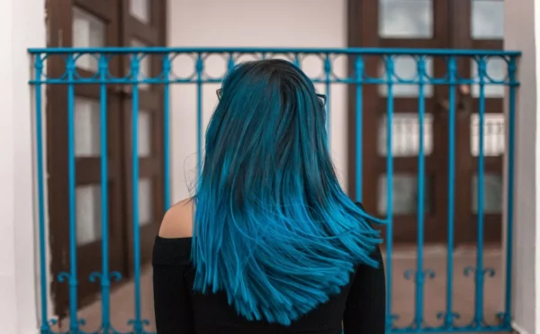 Ganti warna rambut biru