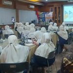 Mahasiswi Universitas Darussalam Gontor mengunjungi BKKBN Jawa Timur