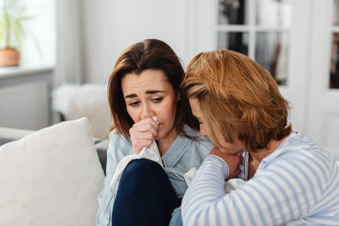 Wanita yang emosional lebih empati