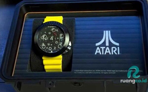 Jam Atari Nubeo Asteroids 45 Tahun