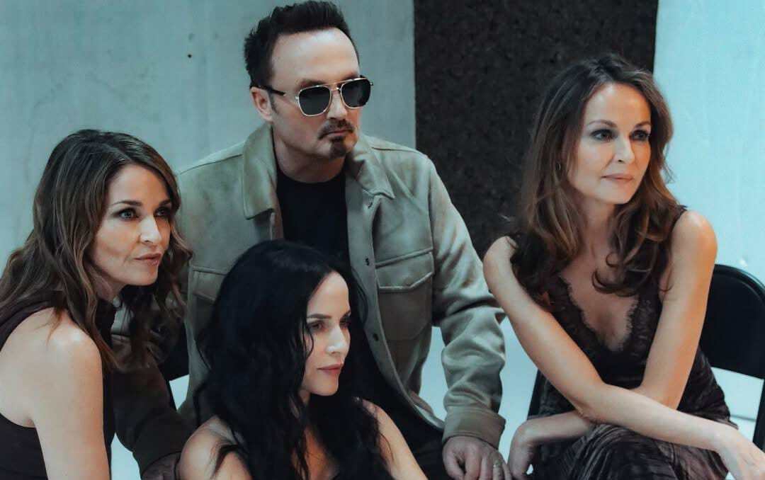 Lirik Lagu The Corrs What Can I Do