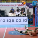 Pemain Gresik Petrokimia menang atas Jakarta Pertamina Enduro di Proliga 2025. (c) Proliga Official