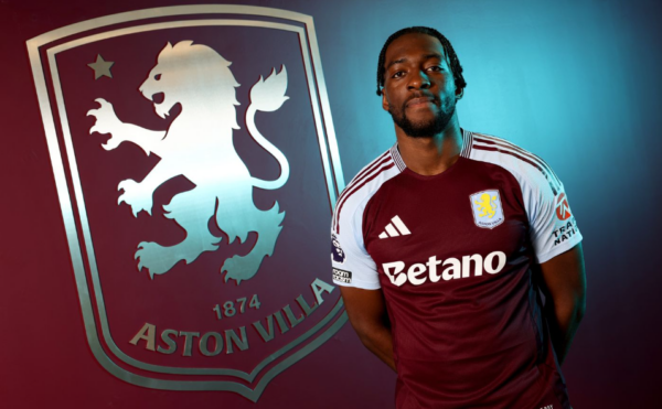 Axel Disasi bergabung dengan Aston Villa di Jendela Transfer januari 2025. (c) Aston Villa Official