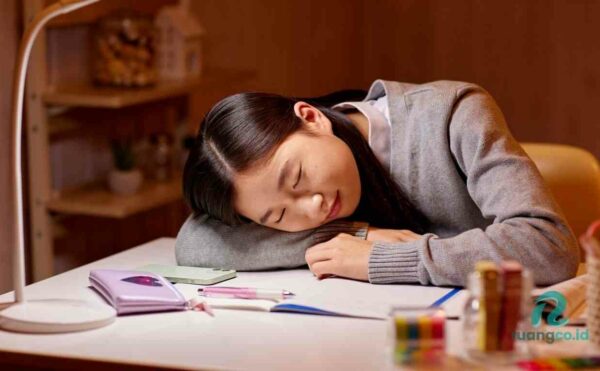 Makanan yang menyebabkan ngantuk