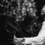 Lirik lagu John Legend All of Me