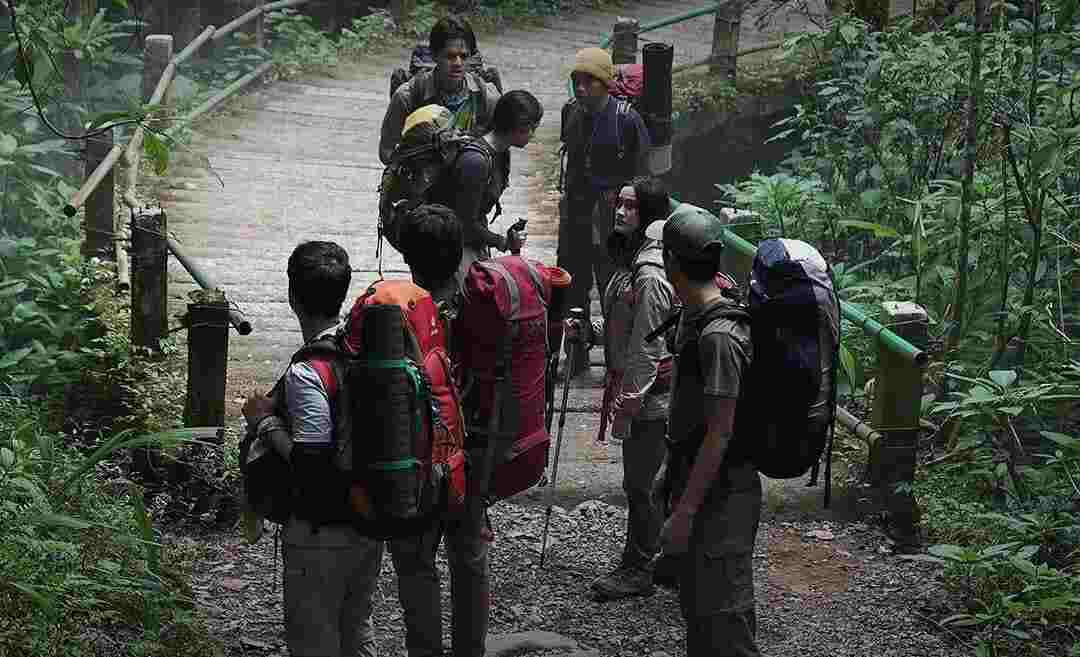 Jadwal Film Petaka Gunung Gede di Surabaya