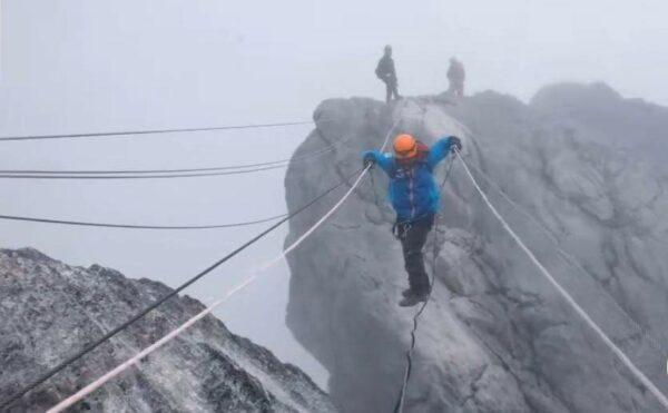 Puncak Carstensz Pyramid