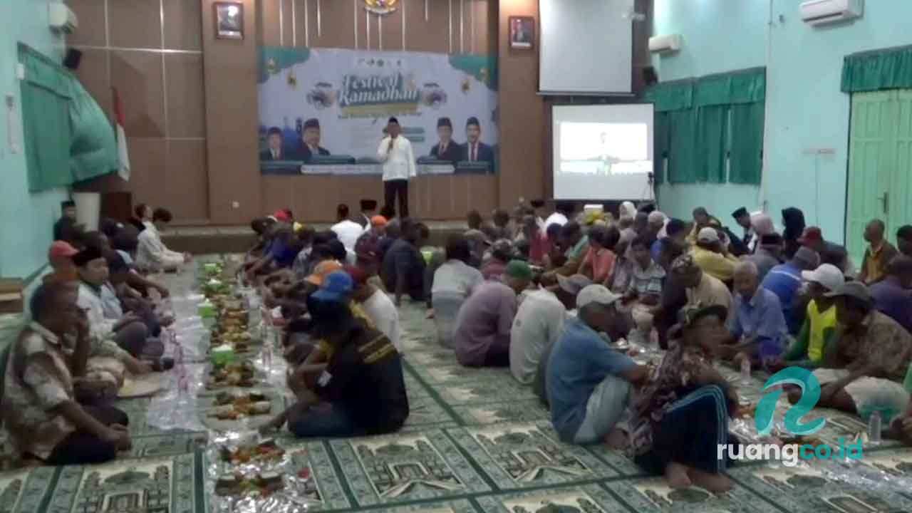 Kemenag Surabaya Makan Bareng Tukang Becak