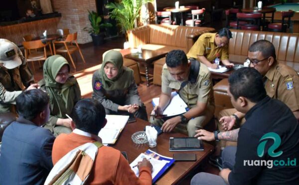 Satpol PP Surabaya sidak tempat hiburan